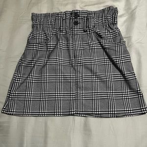 jolt black and white skirt
